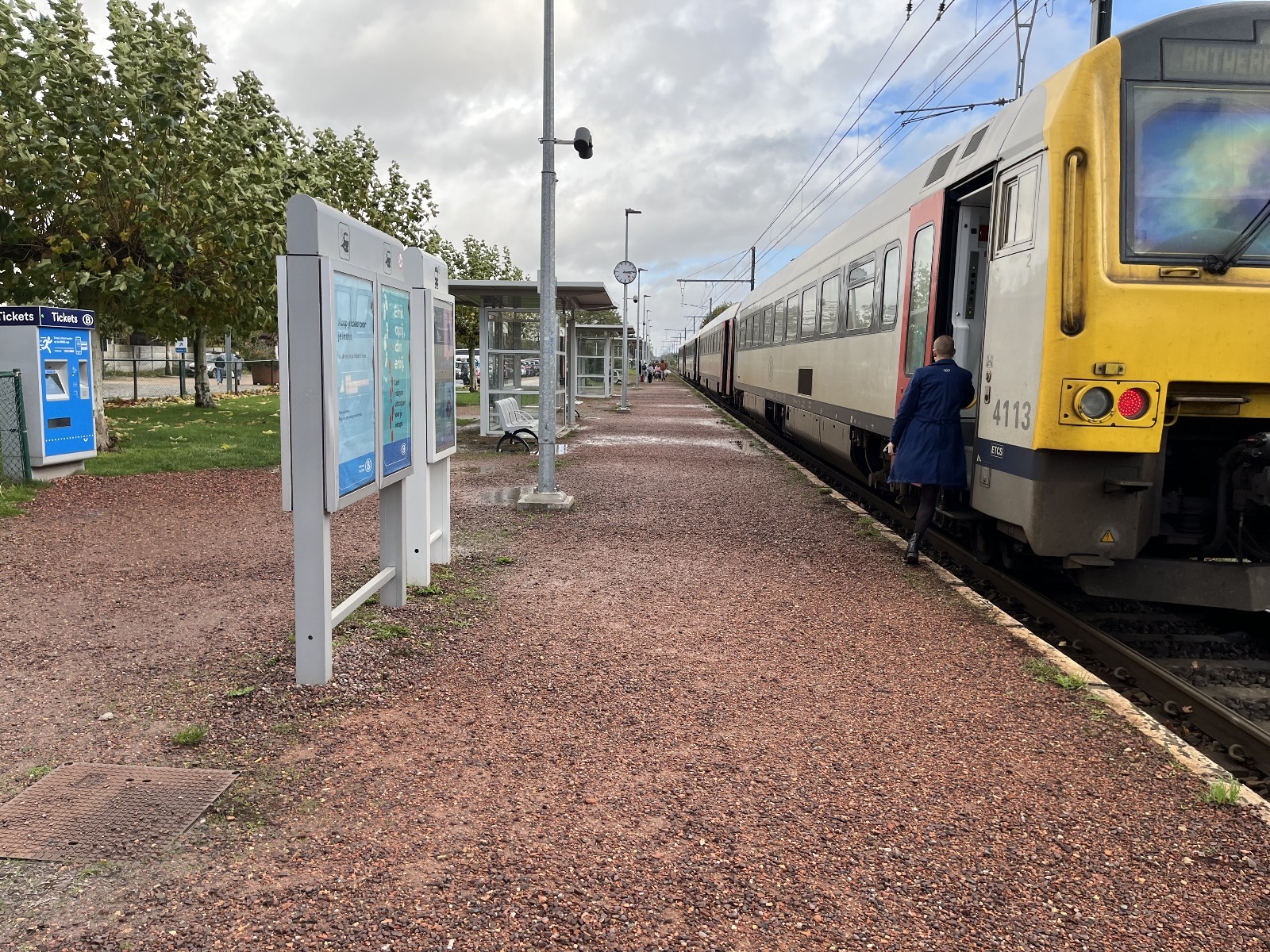 WhatsApp Image 2025-10-29 at 13.10.03